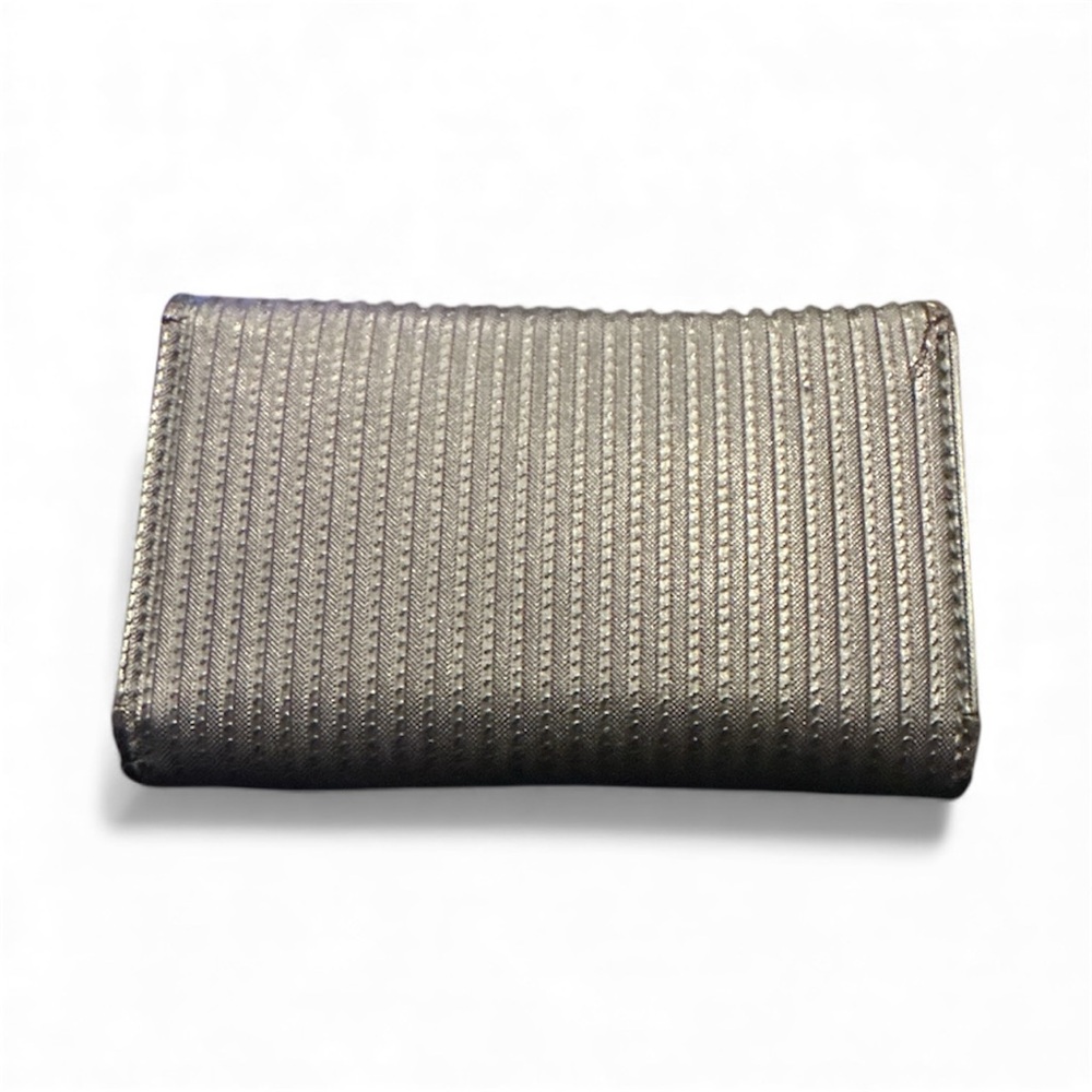 BVLGARI Black Key Holder Silver Logo Compact Luxury Accessory - Picture 2 of 4